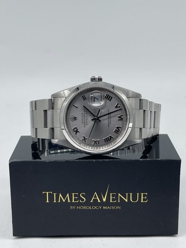 Preowned 2005 Rolex Datejust 36 Stainless Steel Oyster Smooth Bezel 16200 “Silver Roman”
