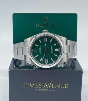Preowned Rolex Oyster Perpetual 41 124300 “Green”
