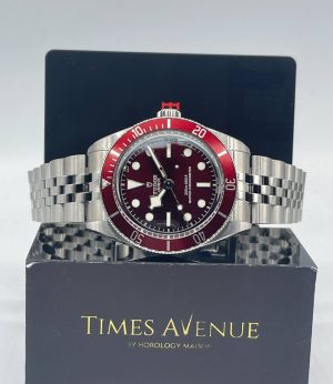 New Tudor Black Bay 58 39mm 7939A1A0RU 5 Piece Bracelet “Burgundy”