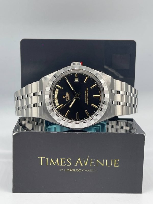 Brand new August 2026 Tudor Royal 40mm 2840D1A0 steel watch with black sunray dial and integrated bracelet in Singapore.